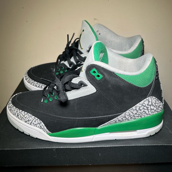 Jordan 3 Pine Green main image 7